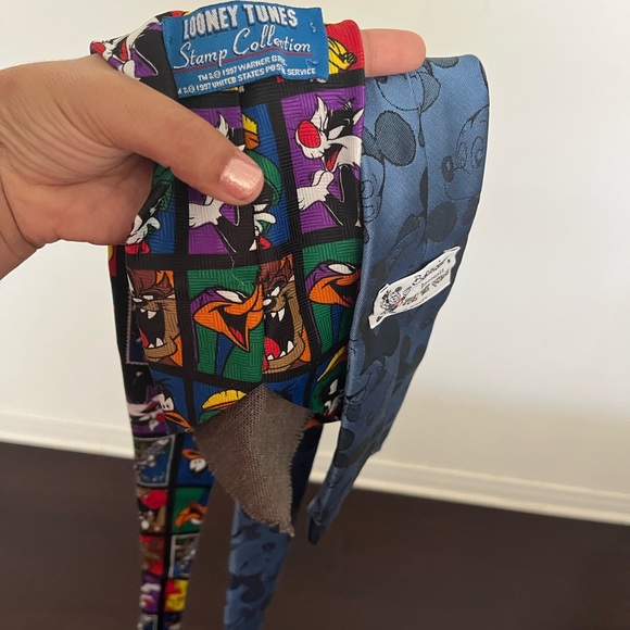 Two vintage ties: Mickey Mouse & Looney Tunes - Picture 2 of 4